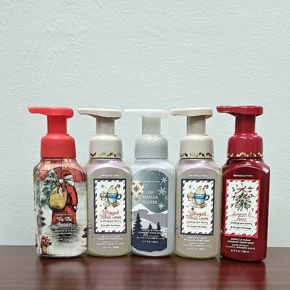 Bath & Body Works 5 Piece Foaming Hand Soap Bundle - Cold & Festive Destash - Picture 1 of 5
